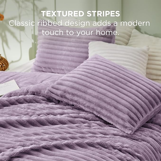 Bedsure Queen Comforter Set - GentleSoft™ 3 Pieces Fluffy Double-Side Fleece Comforter Set, Cozy Striped Room Decor Aesthetic, Luxury Light Purple Bedding Queen Size with 2 Pillowcases, 90x90 Inches