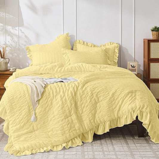 JOLLYVOGUE Twin Size Comforter Set, 2 Pieces Light Yellow Seersucker Lightweight Fluffy Bedding Set, Twin Ruffle Comforter, All Season Soft Microfiber Shabby Chic Bed Set