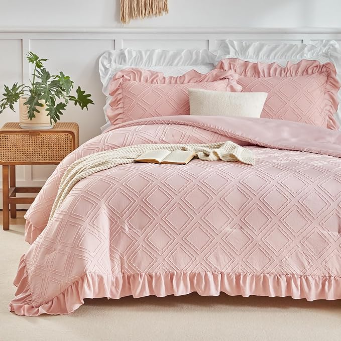 Tufted Grids Ruffle Comforter Set King Size, 3 Pieces Blush Pink Vintage Farmhouse Shabby Chic Comforters, Jacquard Boho Bohemian Bedding Set for All Season (1 Ruffled Comforter+ 2 Pillow Shams)