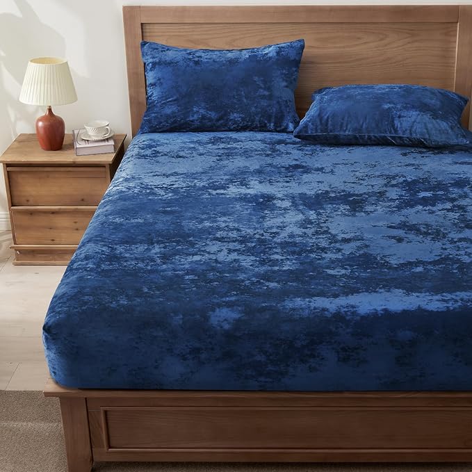 BEDELITE Velvet Fitted Sheet and Pillowcase Set, Luxury Soft Fuzzy Bottom Sheet with Reinforced Elastic Corner Straps, Deep Pocket up to 15 Inch, 1 Fitted Sheet and 1 Pillowcase (Twin, Navy Blue)