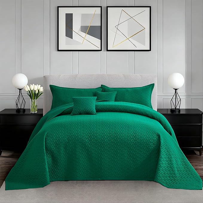 Oversized King Bedspread 128x120 Extra Wide, Modern & Contemporary Look, Lightweight Bedding Cover, Reversible, 5 Piece, 100% Microfiber, Green