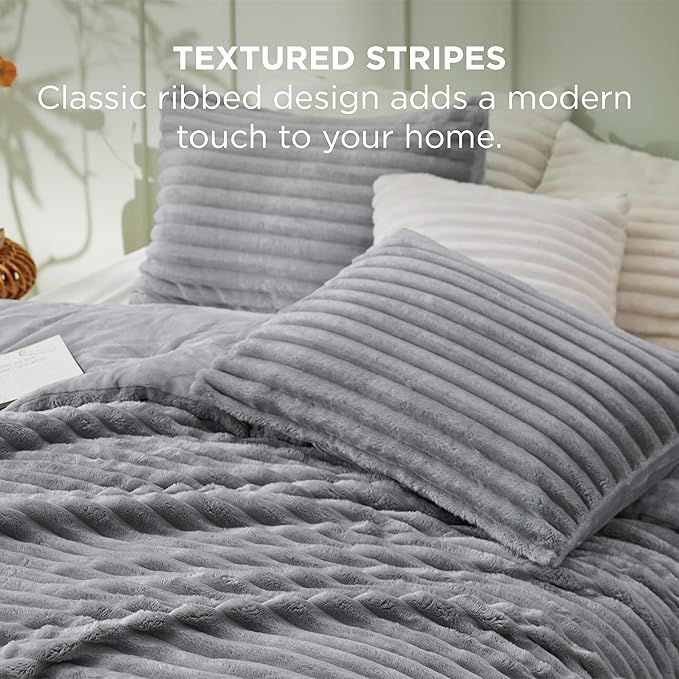 Bedsure Comforter Full Size - GentleSoft™ 3 Pieces Fluffy Double-Side Fleece Comforter Set, Cozy Striped Room Decor Aesthetic, Luxury Grey Full Size Bedding with 2 Pillowcases, 82x86 Inches