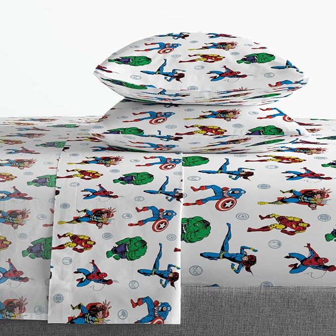 Jay Franco Marvel Avengers Fighting Team 5 Piece Full Bed Set - Includes Reversible Comforter & Sheet Set Bedding - Super Soft Fade Resistant Microfiber (Official Marvel Product)