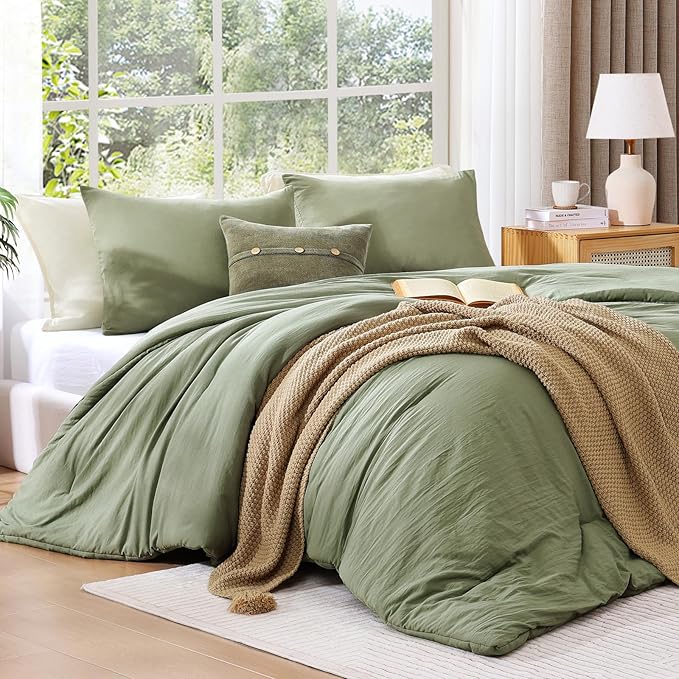 WRENSONGE Queen Comforter Set - 3 Pieces Prewashed Green Comforter Soft Lightweight for All Seasons,Down Alternative Comforters Queen Size with 2 Pillow Shams