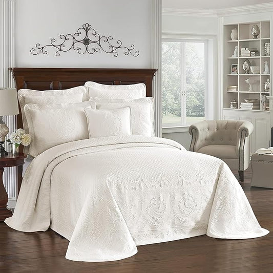 King Charles Modern Farmhouse Floral Matelasse Bedspread, 100% Cotton Breathable Bedding, Full/Queen, Ivory