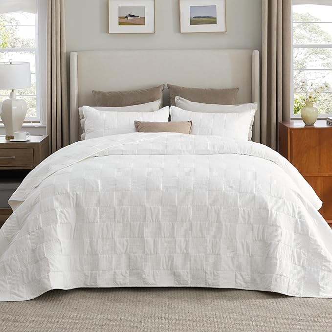 Bedsure 100% Cotton Quilt Set - Lightweight King Bedspread, Cozy White Bedding Coverlet 3-Piece with Pillow Shams in Checker Pattern for All Season, 106x96 inches, 100% Cotton Voile