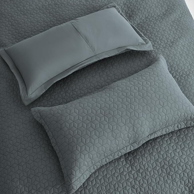 Oversized King Bedspread 128x120 Extra Wide, Modern & Contemporary Look, Lightweight Bedding Cover, Reversible, 5 Piece, 100% Microfiber, Silver Grey