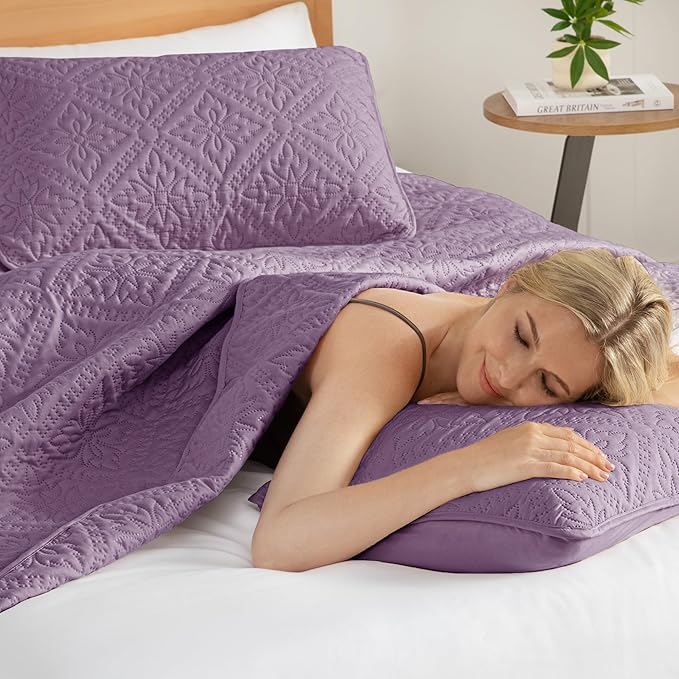 Exclusivo Mezcla Twin Quilt Bedding Set, Lightweight Soft Bedspreads Coverlets with 1 Pillow Sham, Modern Dusty Lavender Quilts Twin XL Size for All Seasons