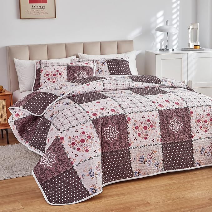 Patchwork Quilt Set Twin Size, 2 Pieces Brown White Floral Plaid Design Summer Bedspread Coverlet Set, Soft Microfiber Reversible Lightweight Bed Cover for Kids (68" x 86", 1 Quilt+ 1 Pillow Sham)