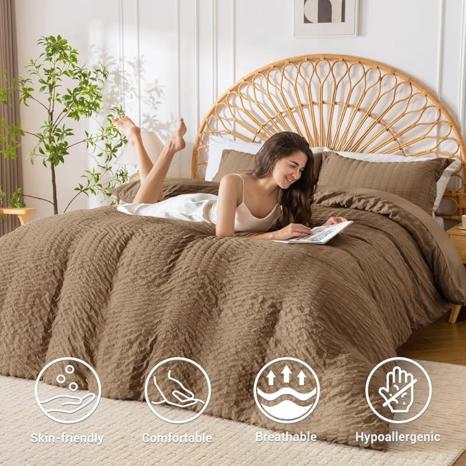 HYMOKEGE Brown Duvet Cover Full Size, Ultra Soft 3-Piece Seersucker Duvet Cover Set with Zipper Closure, Soft Brushed Microfiber Bedding Set with 8 Corner Ties (80"x90", 2 Pillowshams)