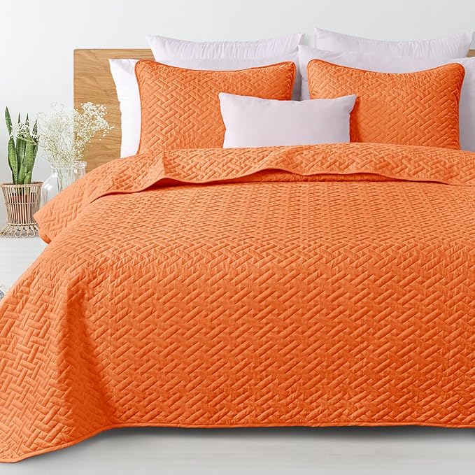Exclusivo Mezcla King Size Quilt Bedspreads with Basket Weave Pattern, Soft Lightweight Summer Quilts Bedding Set Coverlets Bed Cover for All Seasons, Orange