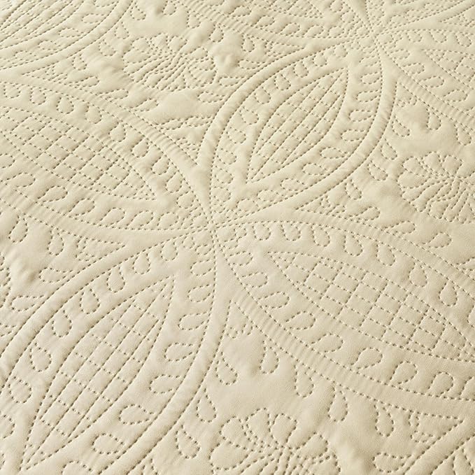 akkialla Twin Quilt Bedding Set,Beige Ultrasonic Quilt Set,Lightweight Soft Bedspread Coverlet,Modern Style Coin Pattern Bed Cover for All Seasons,2 Piece(1 Quilt,1 Pillow Sham)