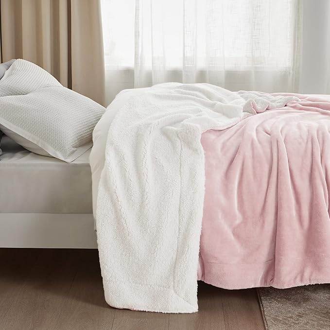 Bedsure GentleSoft Sherpa Fleece Twin Size Blanket for Couch, Non-Heated, Thick and Warm Throw for Women and Girls, Soft Fuzzy Plush Blanket for Winter, Room Home Decor, Pink, 60x80 Inches