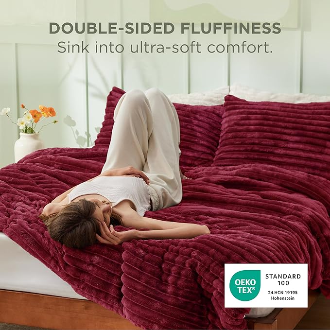 Bedsure Queen Comforter Set - GentleSoft™ 3 Pieces Fluffy Double-Side Fleece Comforter Set, Cozy Striped Room Decor Aesthetic, Luxury Red Bedding Queen Size with 2 Pillowcases, 90x90 Inches
