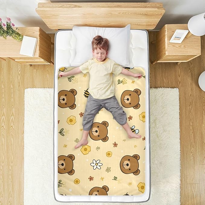 Waterproof Bed Pad Reusable Changing Pad Toddler Mattress Protector Large Pee Pad Baby Diaper Pad Soft Washable Liner Brown Bear Bees Honey Yellow