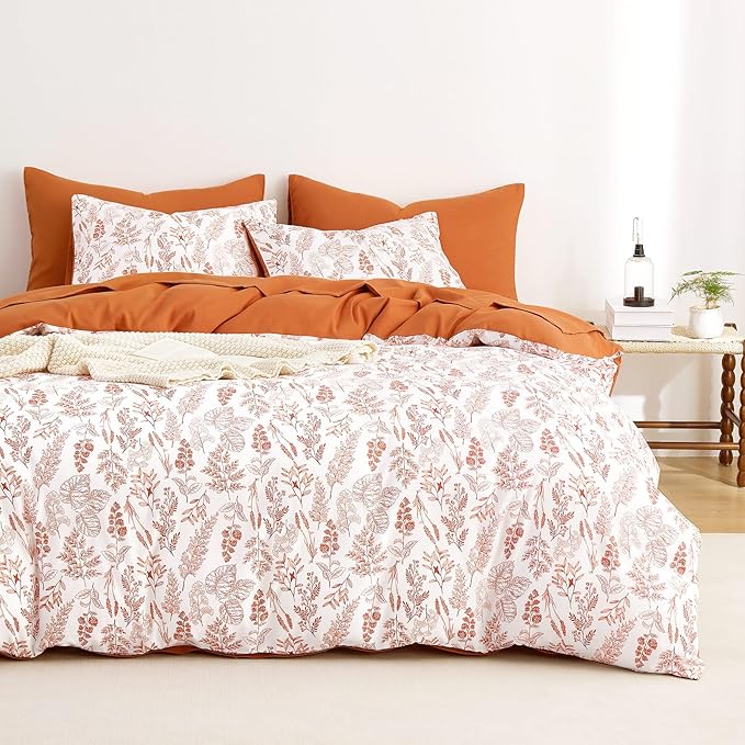 Wake In Cloud - Floral Duvet Cover Set, Botanical Vintage Flower Coquette Cottagecore Aesthetic for Women Teen Girls, Soft Lightweight Bedding, 3-Piece, Terracotta, Full Size