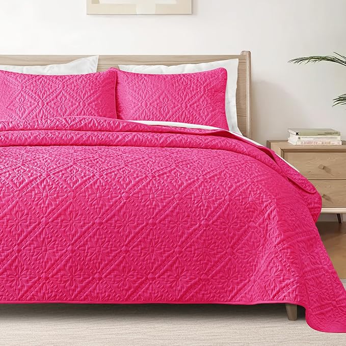 Exclusivo Mezcla King Quilt Bedding Set, Lightweight Soft Bedspreads Coverlets with 2 Pillow Shams, Modern Hot Pink Oversized Quilts King Size for All Seasons