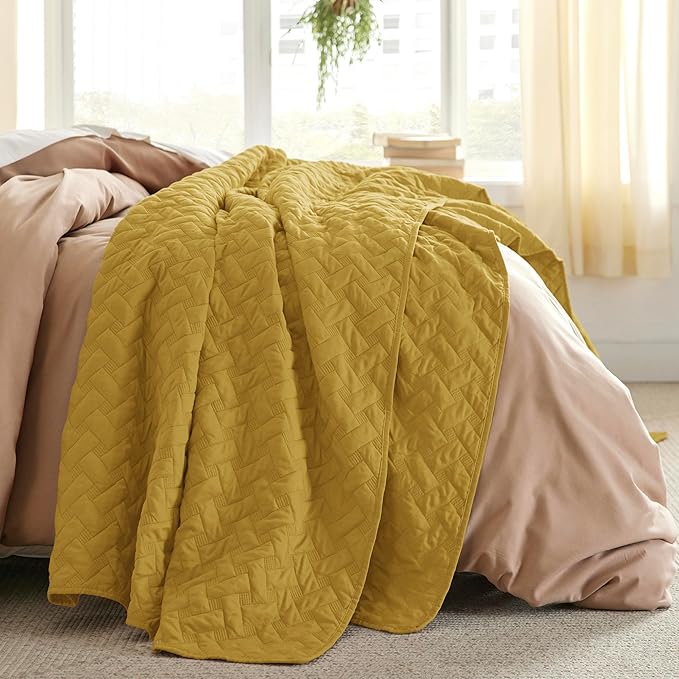 Bedsure Quilts King Size - Lightweight Bedspreads King Size with Basket Weave Pattern, Soft Quilt Bedding, Mustard Yellow Comforter Coverlet for All Seasons (106" x 96")