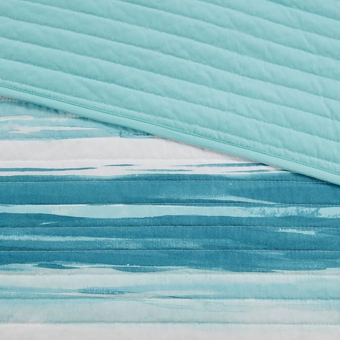 Madison Park Quilt Set Cottage Coastal Design, 6 Piece Set - All Season, Coverlet Bedspread Lightweight Bedding Layer, Shams, Toss Pillows, Full/Queen(90 in x 90 in), Aqua/White
