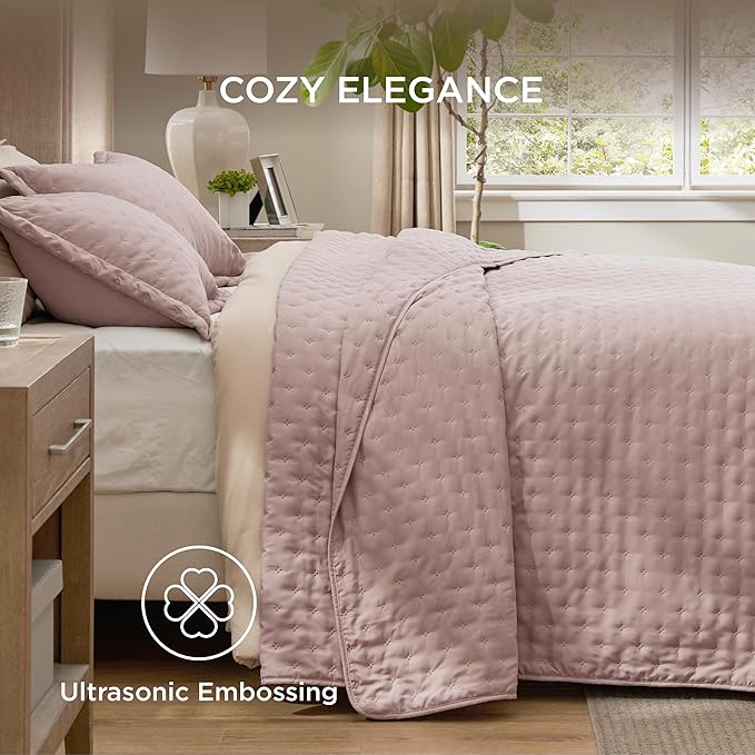 Bedsure Quilts Queen Size - Dusty Rose Bedspread Queen Size & Lightweight Comforter, Country Cottage Coverlet with Clover Pattern, Ultra Soft All-Season Bedding, 90 x 96 Inches