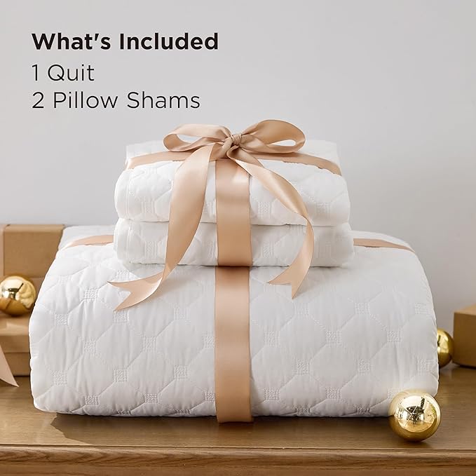 Bedsure Quilts Queen Size - Lightweight Bedspreads Queen Size with Classic Honeycomb Quilting, Soft Quilt Bedding Set, White Comforter Set Coverlet for All Seasons with 2 Pillow Shams (90" x 96")