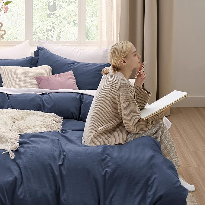 Bedsure Navy Duvet Cover King Size Only - Prewashed Cotton-Like Polyester Extra Soft All Season Bedding, Includes 1 Duvet Cover 104x90 Inches with Zipper Closure, Comforter Not Included