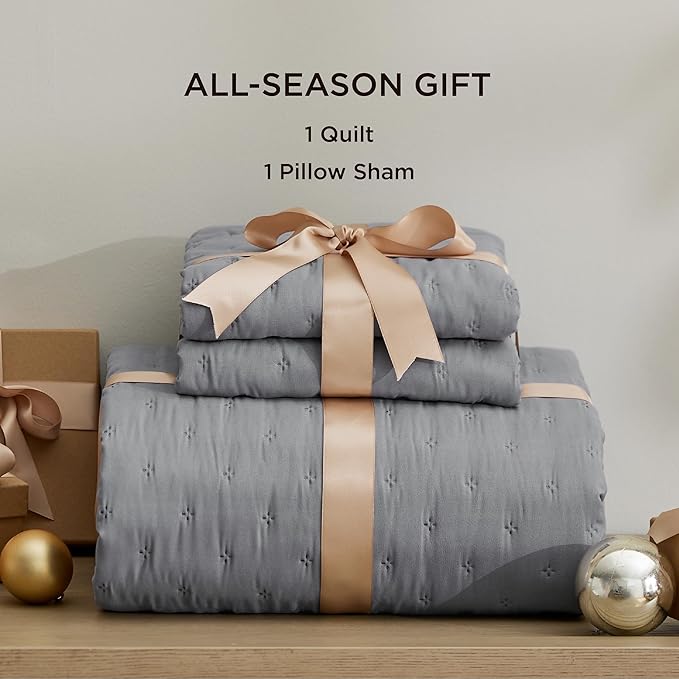 Bedsure Twin Quilt - Ultra Soft Twin XL Quilt Bedding for Dorm Decor, Lightweight All-Season Comforter, Grey Bedspread Coverlet with Clover Pattern, 68 x 86 Inches