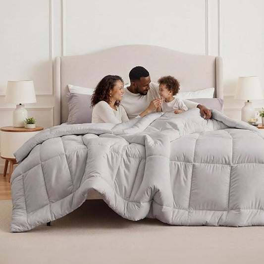 Bedsure Comforter Duvet Insert - Quilted Comforters Oversize Queen, All Season Duvet, GentleSoft Down Alternative Bedding, with 8 Tabs, Gifts for Women/Men, Light Grey, Oversize Queen 98 x 98 Inches