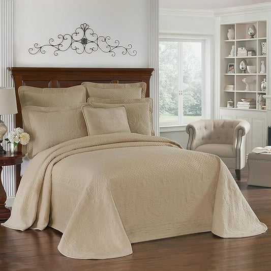 King Charles Modern Farmhouse Floral Matelasse Bedspread, 100% Cotton Breathable Bedding, Full/Queen, Birch