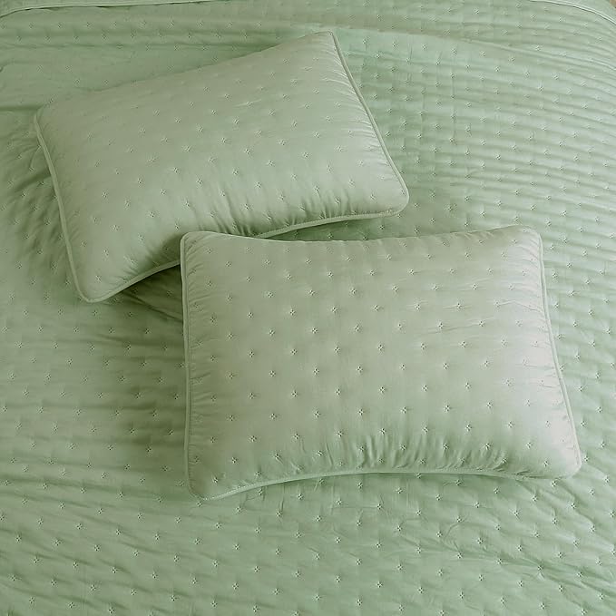 ROARINGWILD Sage Green Twin Size Quilt Bedding Set, Lightweight Soft Bedspread, Farmhouse Rustic Country Coverlet, Thin Cloud Comforter for Spring Summer, 1 Pillow Sham, 68x90 inches