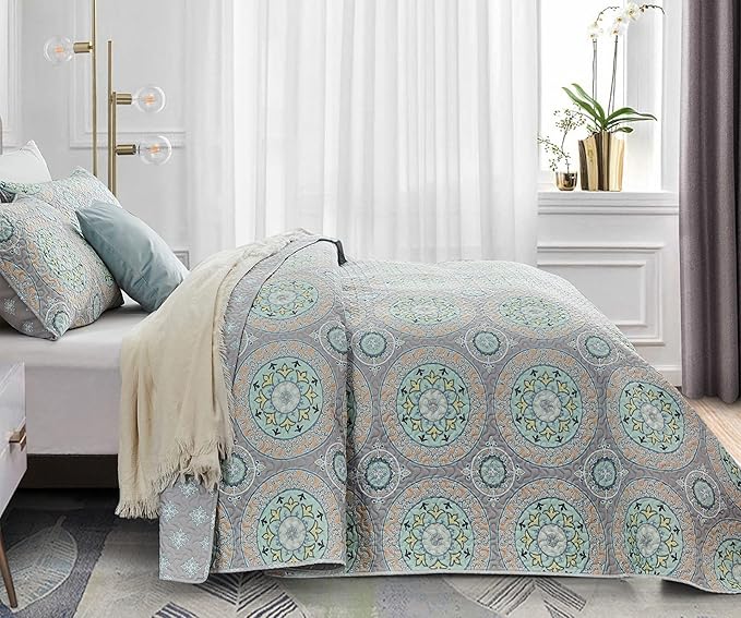 CHIXIN Boho Quilt Twin Size - Bohemian Chic Medallion Design - Lightweight Bedspread Coverlet Set, Ultrasonic Quilting Mandala Bedding Cover for All Season, 2 Piece, Aqua Blue