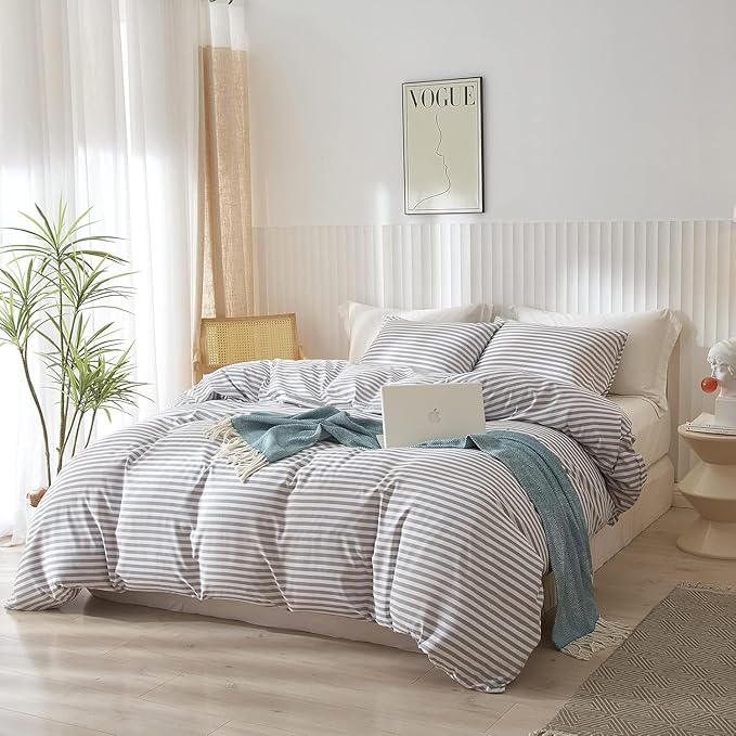 Striped Comforter Set Twin XL Size Grey White Stripes Pattern Comforter Fluffy Bed Set for Men Boys 3 Pieces Lightweight Bedding Comforter Set for All Seasons Soft Fluffy Comforter with 2 Pillowcases