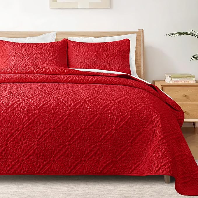 Exclusivo Mezcla Queen Quilt Bedding Set, Lightweight Soft Bedspreads Coverlets with 2 Pillow Shams, Modern Red Quilts Queen Full Size for All Seasons
