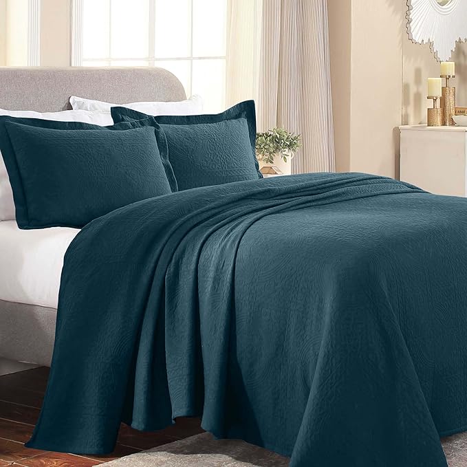 Superior Cotton Fleur De Lis Bedspread Set, Warm Blankets, All-Season Bedding, Bedroom Decor, Decorative Boho Medallion Coverlet, Includes 1 Bedspread, 2 Pillow Shams, Queen, Deep Sea