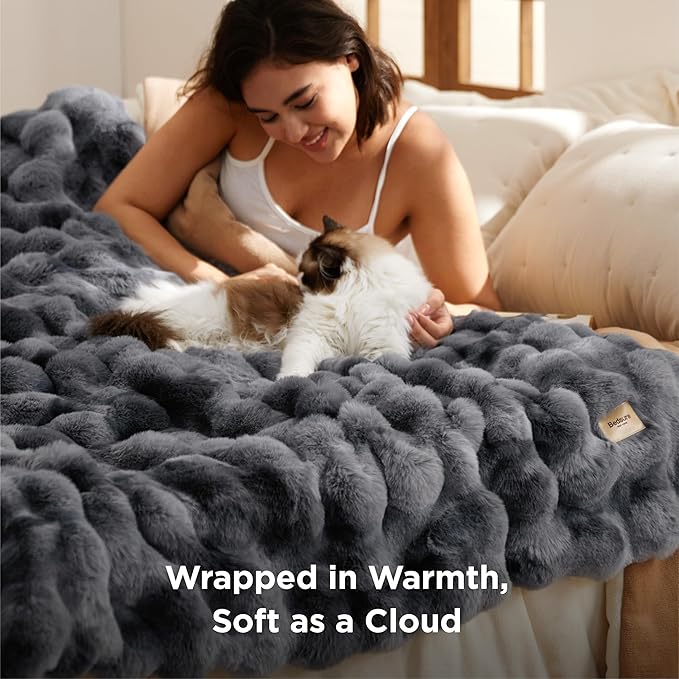 Bedsure GentleSoft Fluffy Fuzzy Twin Blanket, Soft Cozy Fleece Faux Fur Blanket, Pink Decorations Minky Velvet Couch Cover, Thick Warm Plush Women Men Birthday Gifts, 870GSM, Tie-dye Grey