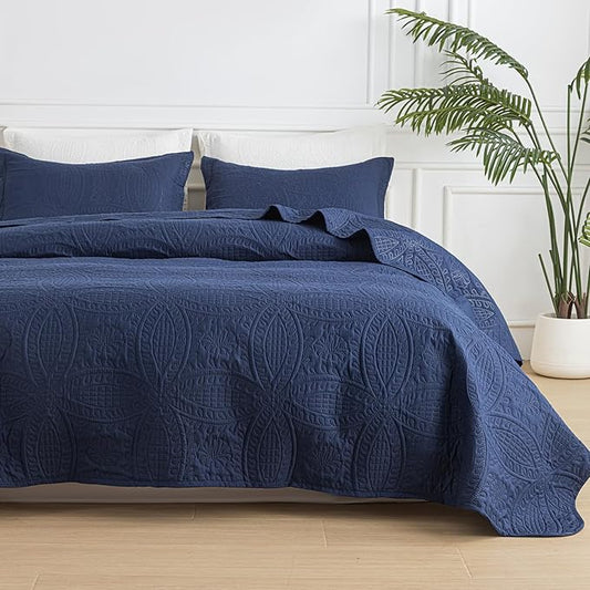 SheRest Queen Quilt Bedding Set - Soft Breathable Bed Quilts, Modern Style Embossed Bedspreads, Lightweight Microfiber Reversible Coverlet for All Seasons, Navy Blue, 3 pieces (1 Quilt,2 Pillow Shams)
