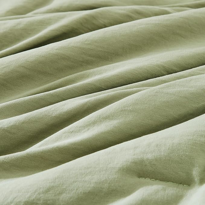 WRENSONGE Queen Comforter Set - 7 Pieces Sage Green Soft Bed in a Bag Queen with Fitted Sheet, Flat Sheet, 2 Pillow Shams, and 2 Pillowcases- Warm Bedding Sets Queen for All Season