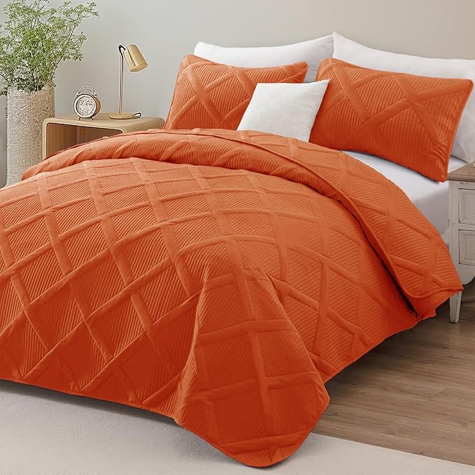 Exclusivo Mezcla King Quilt Set- Burnt Orange Quilts Bedding Set with 2 Pillow Shams, Modern King Bedspread with Striped Pattern, Soft Lightweight Bedspreads Coverlets for All Seasons