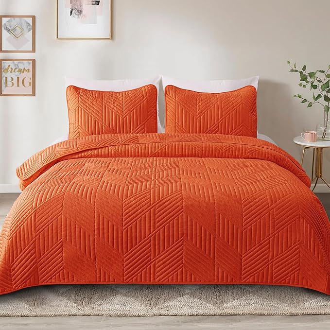 Exclusivo Mezcla Ultrasonic Twin Quilt Bedding Set, Lightweight Burnt Orange Bedspreads Soft Modern Geometric Coverlet Set for All Seasons (1 Quilt and 1 Pillow Sham)