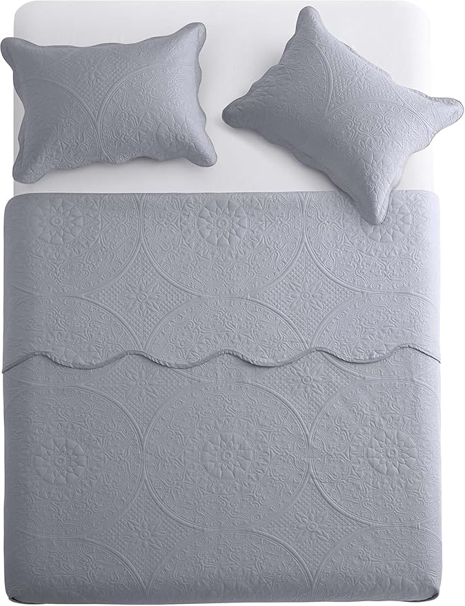 MOONLIGHT20015 Twin Quilt Bedding Set Size (66" x 86 ") + 1 Pillow Shams (20" x 26" + 2") - 2 Pcs All Season Lightweight Reversible Microfiber Coverlet Floral Embossed Quilt Bedspread (Silver)