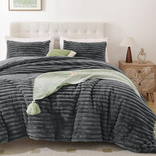 Smoofy Fluffy Queen Comforter Set 3 Pieces - Dark Grey Fleece Fluffy Comforter Set, Luxury Fuzzy Queen Bedding Set, Soft Warm Bed Set All Season, Heavy Faux Fur Comforter with 2 Pillow Cases
