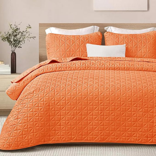 Exclusivo Mezcla Quilts King Size Bedding Set with Stitched Grid Pattern, Lightweight Summer Orange Bedspreads Coverlets Bed Cover for All Seasons (1 Quilt and 2 Pillow Shams)