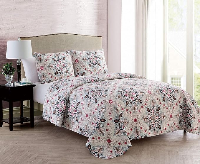 VCNY Home - Quilt Set, 3-Piece Reversible Medallion Bedding with Matching Shams, Cozy Room Décor (Wyndham Blue, Full/Queen)