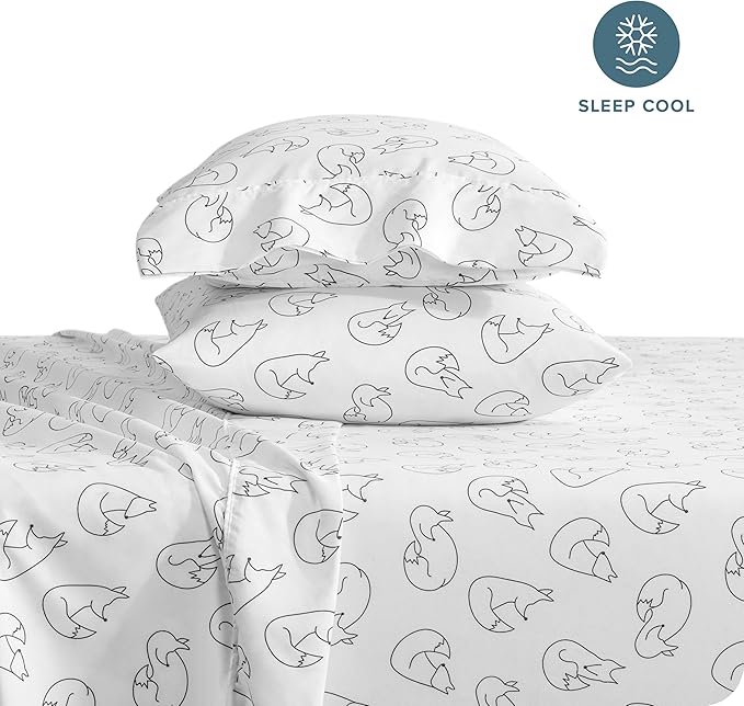 Bare Home Queen - Christmas Sheet Set - Luxury 1800 Ultra - Double Brushed Soft Microfiber - Deep Pockets - Easy Fit - 4 Piece Set - Holiday Bed Sheets (Queen, Feelin' Foxy)