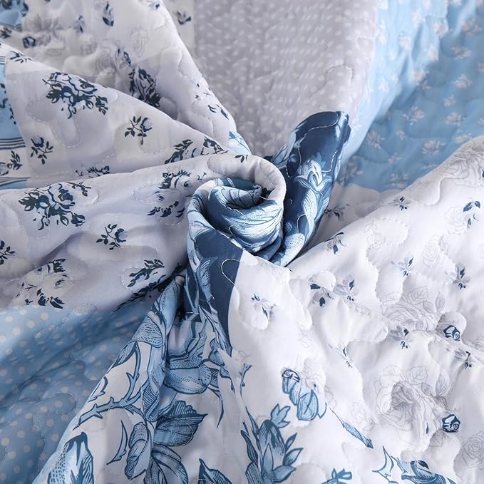Anibedding Blue Patchwork Quilt Set Queen Size Boho Floral Plaid Bedspread Coverlet Set, Farmhouse Soft Microfiber Bedding Set, Blue Summer Bed Cover with 2 Pillowcases for All Season