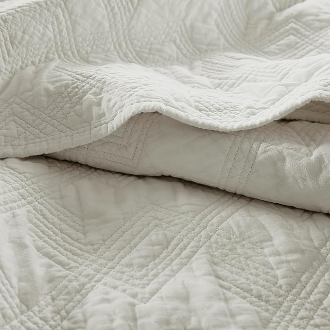 WDCOZY 100% Cotton Queen Size Quilt Set - Beige Pre-Washed Soft Lightweight Modern Bedspread, Farmhouse Country Rustic Coverlet, Textured Like Linen, Shabby Chic Gauze Bedding, 3 Pieces