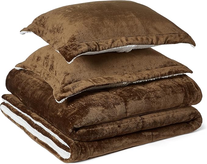 Amazon Basics Reversible Sherpa Comforter Set with Pillow Sham, Brown, King