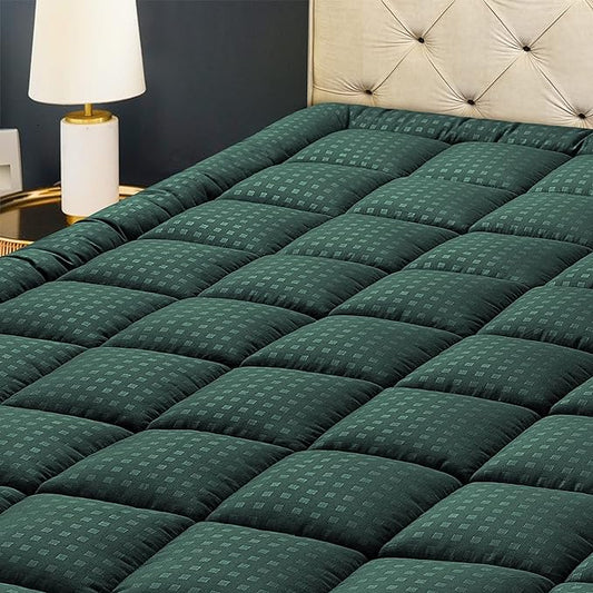 HYLEORY Twin Mattress Pad Quilted Fitted Mattress Protector Cooling Pillow Top Mattress Cover Breathable Fluffy Soft Mattress Topper with 8-21" Deep Pocket, Green