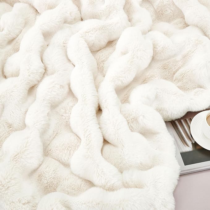 DREAMNINE Large Soft Thick Fuzzy Bubble Faux Rabbit Fur Blanket Queen Size 80" x 90", Double Sided Plush Warm Shaggy Fluffy Blankets, Luxury Big Cozy Cute Textured Furry Blanket for Bed, Cream White
