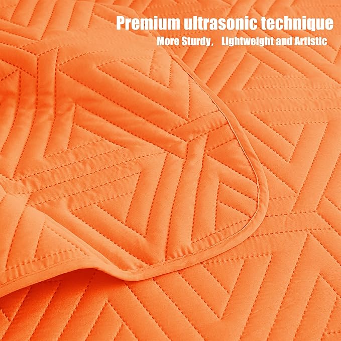 Whale Flotilla Soft Queen Size Quilt Set for All Seasons, 3-Piece Ultrasonic Geometric Quilts Bedding Set, Lightweight Reversible Bedspread, Coverlet, Bed Cover with 2 Pillow Shams, Orange